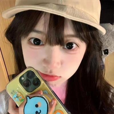女孩的钓鱼慢活